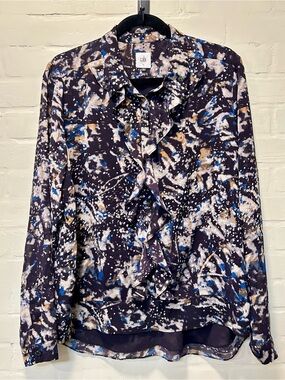 Cabi “Starry Night” Cascading Ruffle Front Blouse Size Large Whimisigoth Artsy